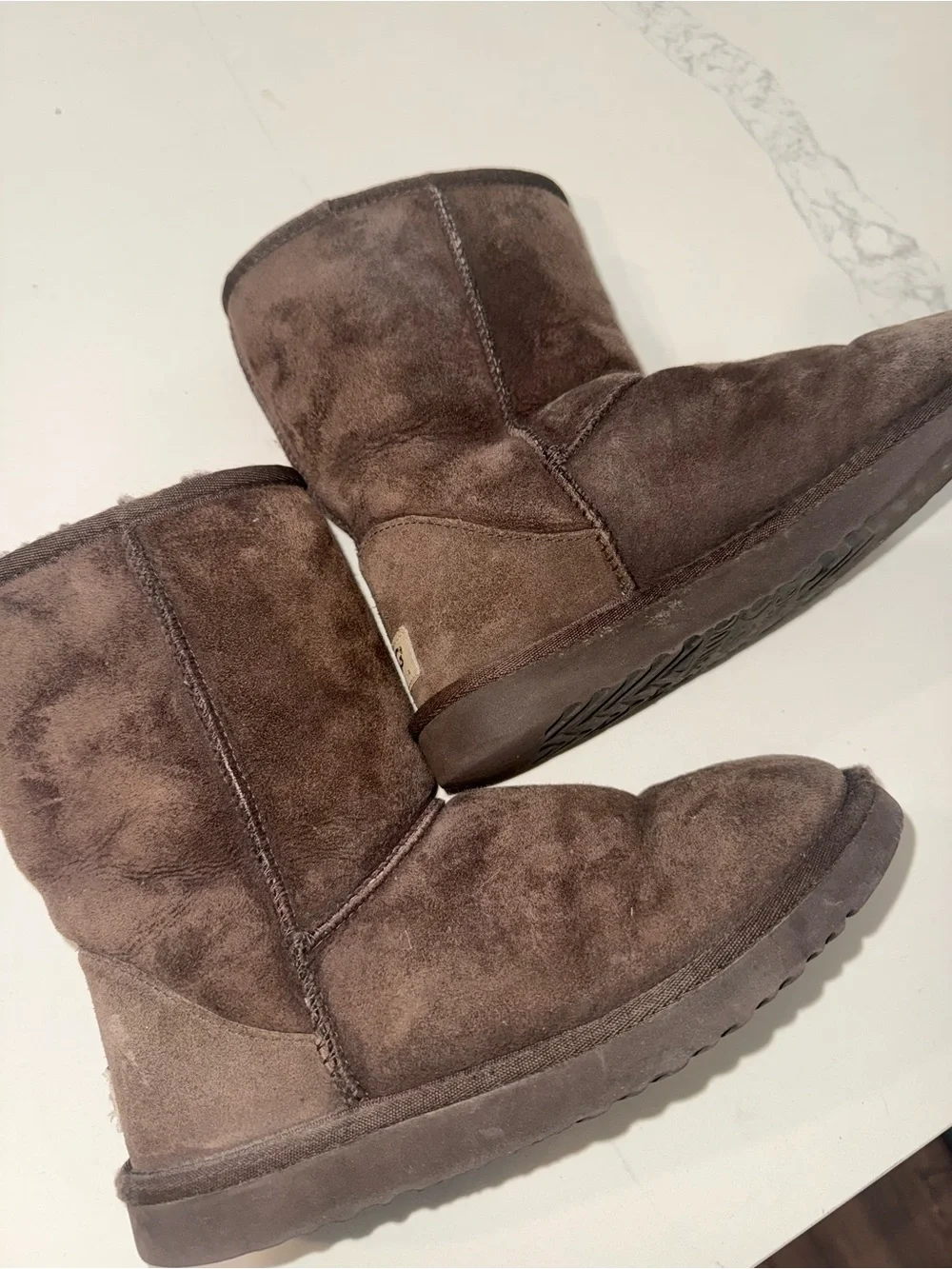 UGG Australia Classic Short Brown Boots Size 8 - Picture 2 of 8